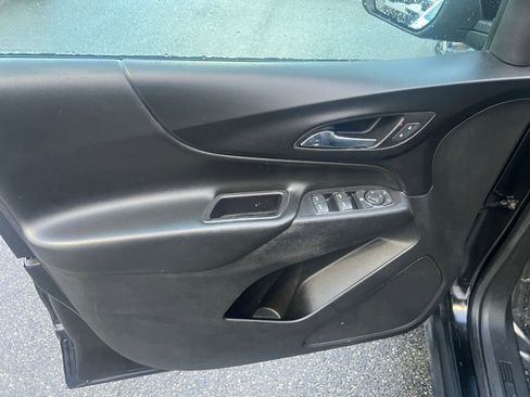 Used 2019 Chevrolet Equinox LT AWD/4WD image 17