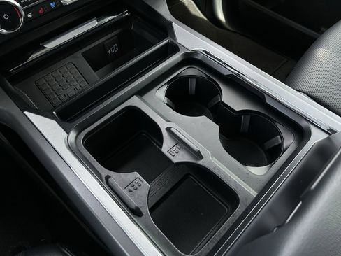 Used 2024 Ford F250 Lariat image 24