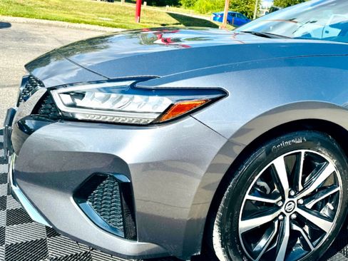 Used 2022 Nissan Maxima SV w/ Floor Mat Group image 12