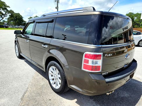 Used 2011 Ford Flex SEL w/ Rapid Spec Order Code image 4
