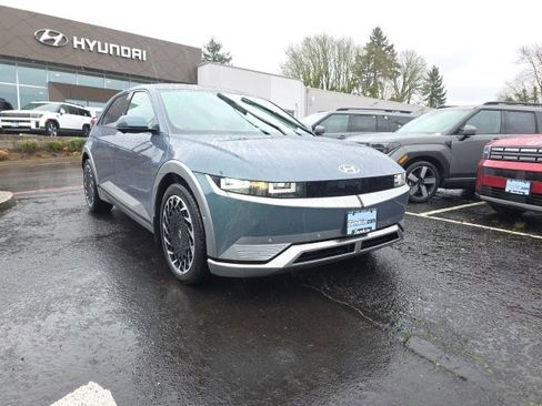 Used 2023 Hyundai Ioniq 5 Limited image 2