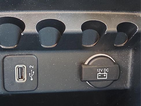 Used 2020 Jeep Cherokee Trailhawk w/ Cold Weather Group image 22