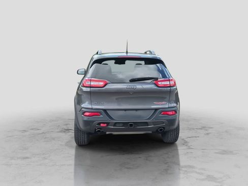 Used 2017 Jeep Cherokee Trailhawk AWD/4WD image 7