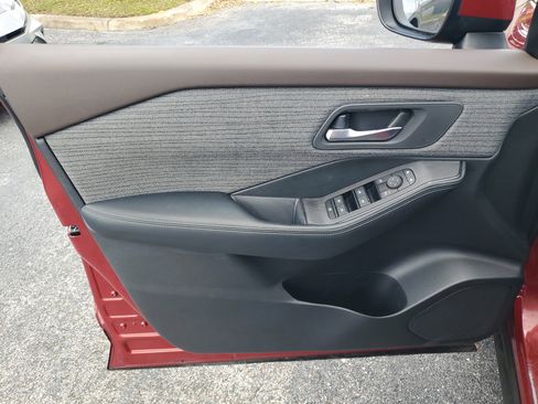 Certified 2023 Nissan Rogue SV image 9