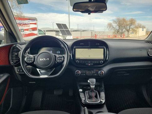 Used 2023 Kia Soul GT-Line image 6