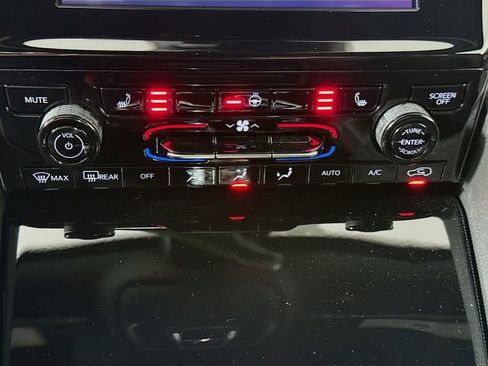 New 2025 Jeep Grand Cherokee Altitude AWD/4WD image 15