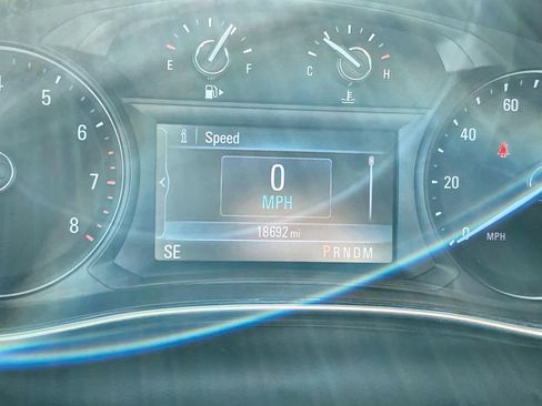 Certified 2022 Buick Encore Preferred w/ Safety Package AWD/4WD image 11