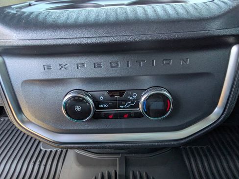 New 2026 Ford Expedition Max Platinum w/ Stealth Performance Package image 19