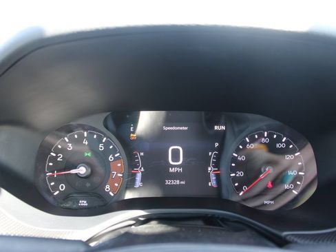 Used 2025 Jeep Compass Trailhawk AWD/4WD image 32