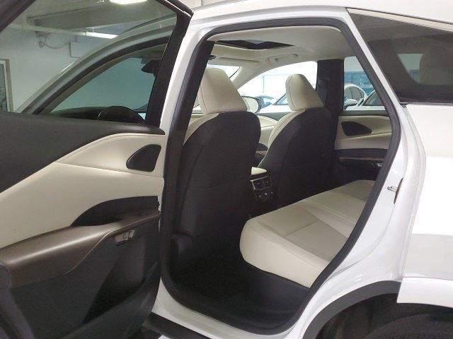 Used 2023 Lexus RX 350 Premium w/ Accessory Package AWD/4WD image 22