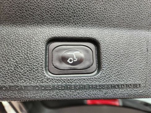 Used 2018 Ford Explorer Sport w/ Equipment Group 401A image 34