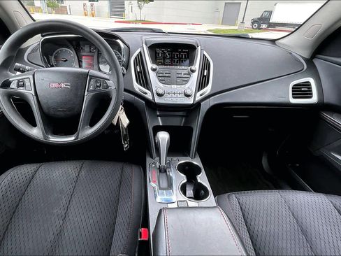 Used 2015 GMC Terrain SLE FWD image 14