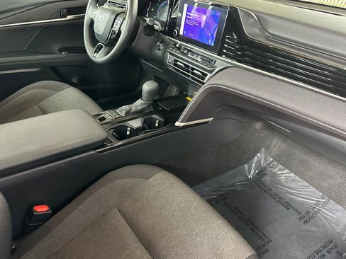 Certified 2025 Toyota Camry LE image 19