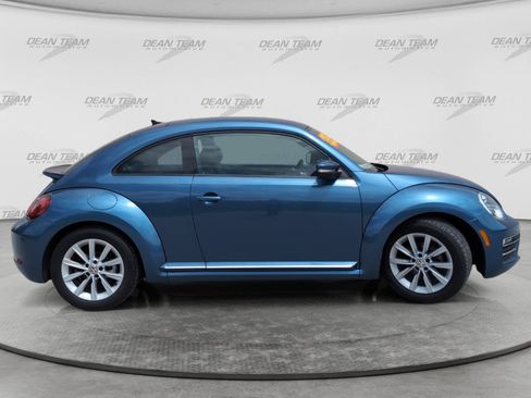 Used 2017 Volkswagen Beetle 1.8T SE FWD image 9