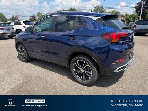 Used 2023 Buick Encore GX Select w/ Safety Package II AWD/4WD image 9