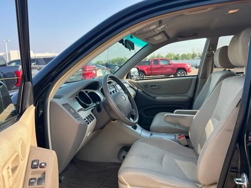 Used 2004 Toyota Highlander 4WD V6 image 22