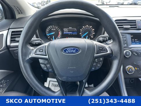 Used 2019 Ford Fusion S image 18