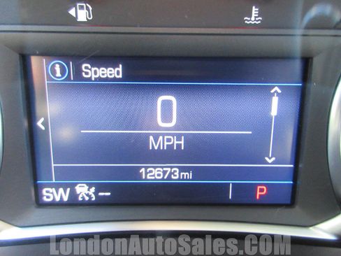 Used 2024 GMC Terrain SLE w/ Driver Convenience Package image 9