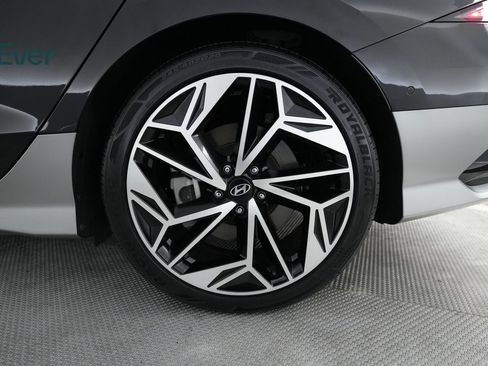 Used 2023 Hyundai Ioniq 6 Limited RWD image 9