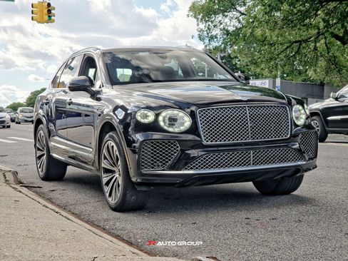 Used 2021 Bentley Bentayga AWD/4WD image 4