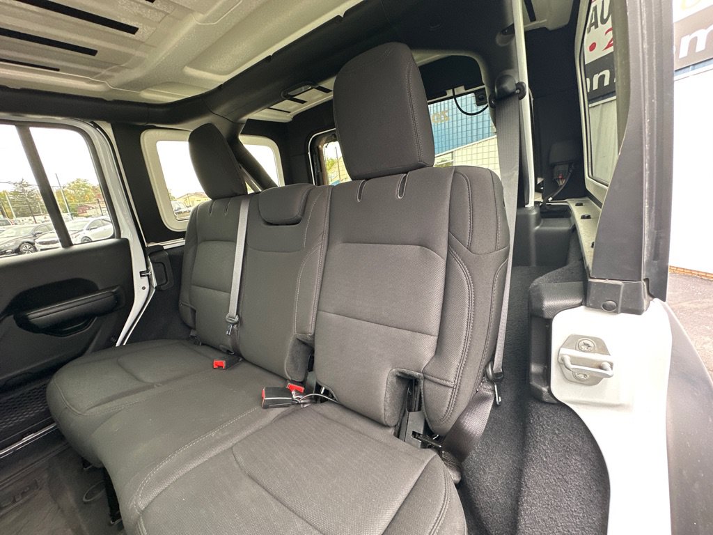 Used 2019 Jeep Wrangler Unlimited Sport S AWD/4WD image 17