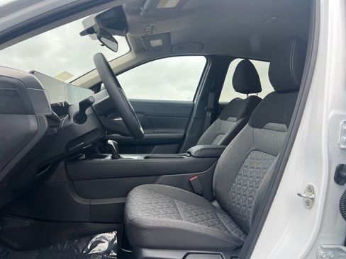 New 2026 Nissan Kicks SV w/ Cold Weather Package FWD image 12