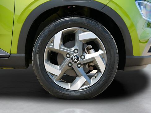 Certified 2023 Hyundai Venue SEL FWD image 9