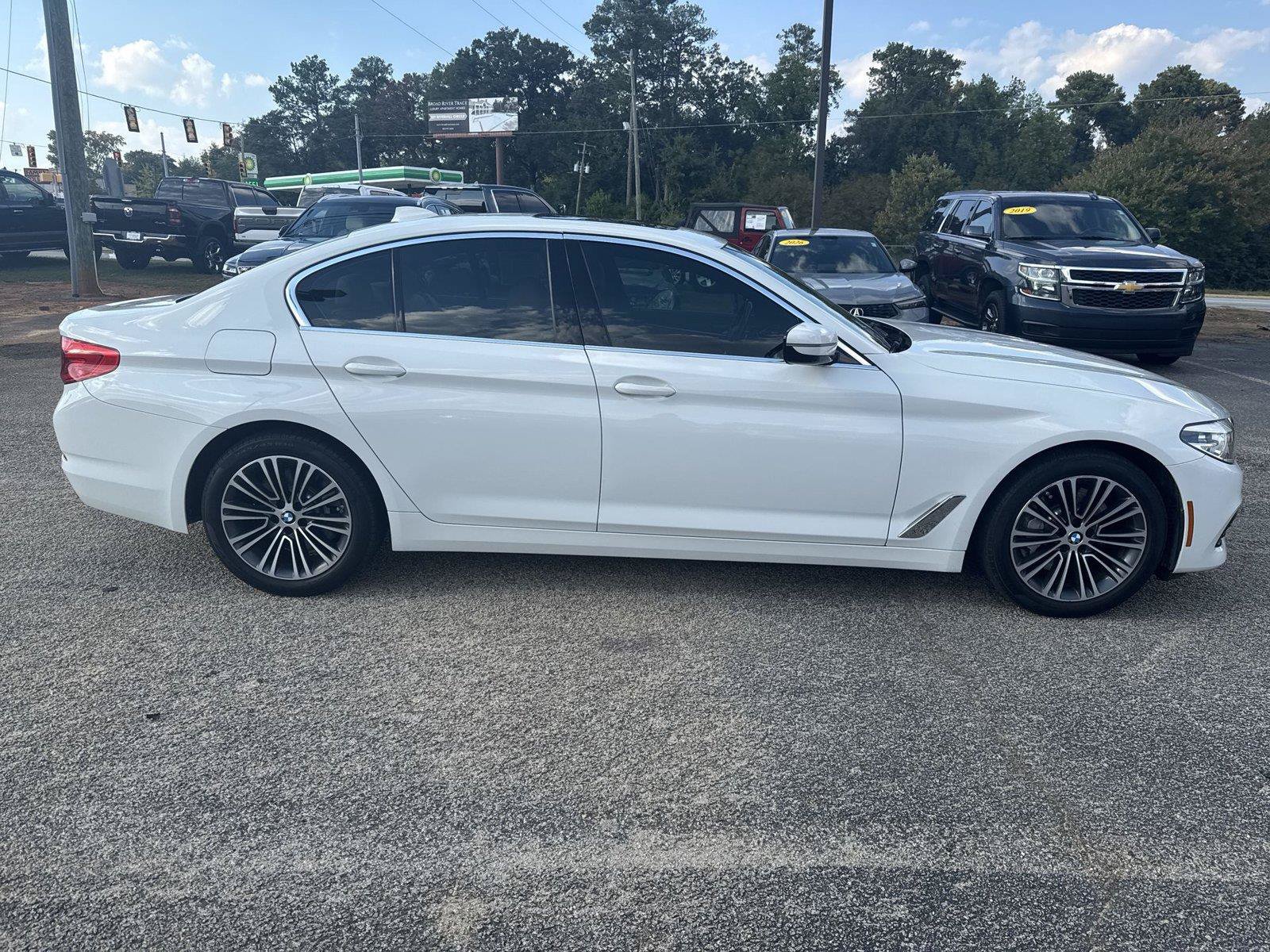 Used 2019 BMW 540i w/ Convenience Package RWD image 23