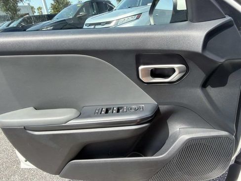 Used 2025 Kia K4 FWD image 7