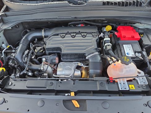 Certified 2023 Jeep Renegade Altitude AWD/4WD image 28