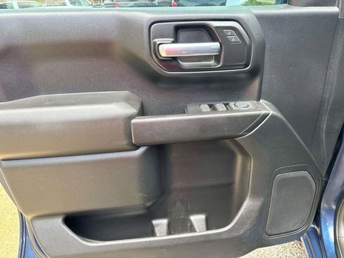 Used 2021 Chevrolet Silverado 1500 Custom RWD image 19