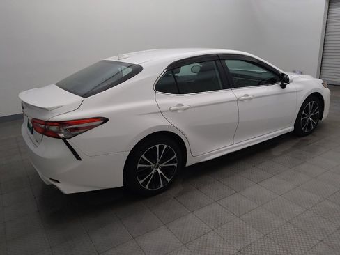 Used 2019 Toyota Camry SE FWD image 10