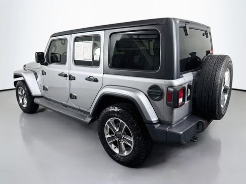Used 2021 Jeep Wrangler Unlimited Sahara AWD/4WD image 7