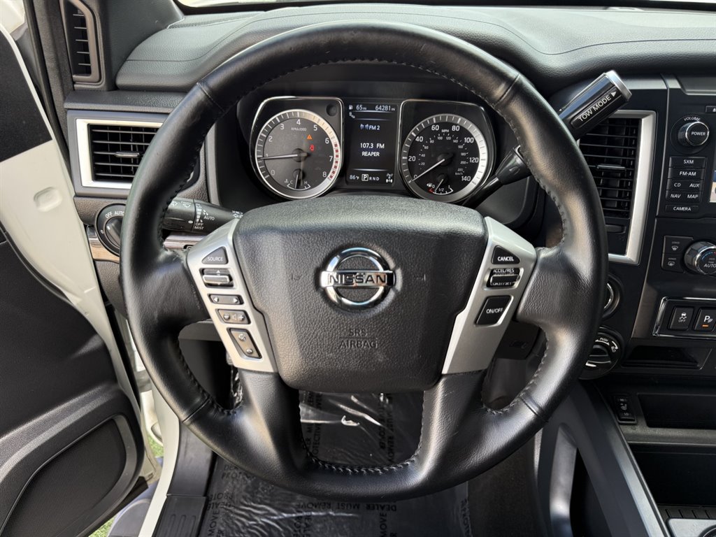 Used 2018 Nissan Titan SV w/ SV Convenience Package AWD/4WD image 22