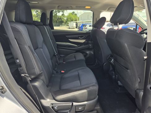 Used 2019 Subaru Ascent Premium w/ Popular Package #2 AWD/4WD image 16