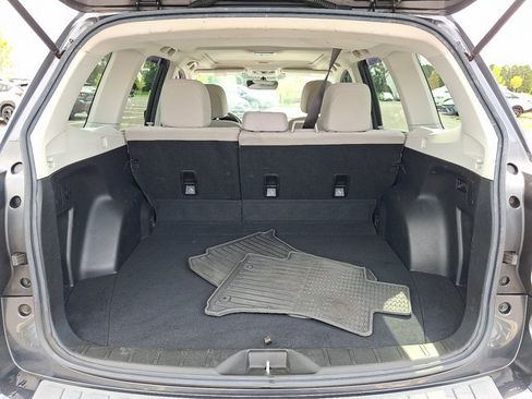 Used 2018 Subaru Forester 2.5i Premium w/ All-Weather Package AWD/4WD image 28