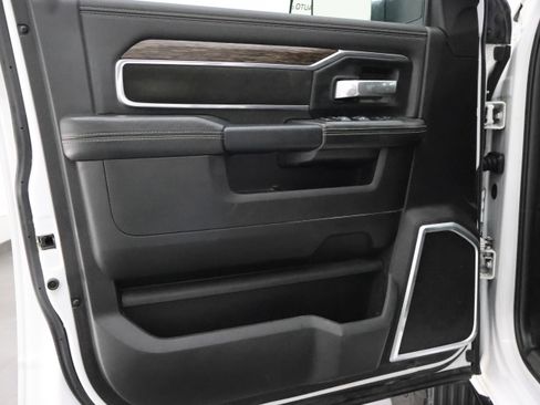 Used 2021 RAM 2500 Laramie image 37