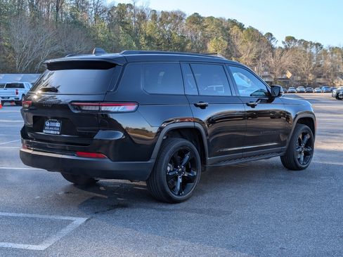 Used 2024 Jeep Grand Cherokee L Laredo image 9