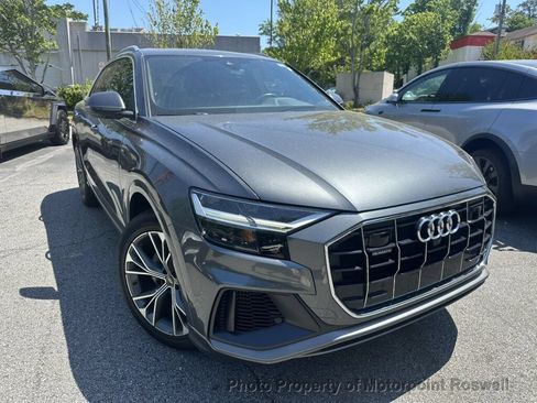 Used 2022 Audi Q8 Premium Plus AWD/4WD image 3