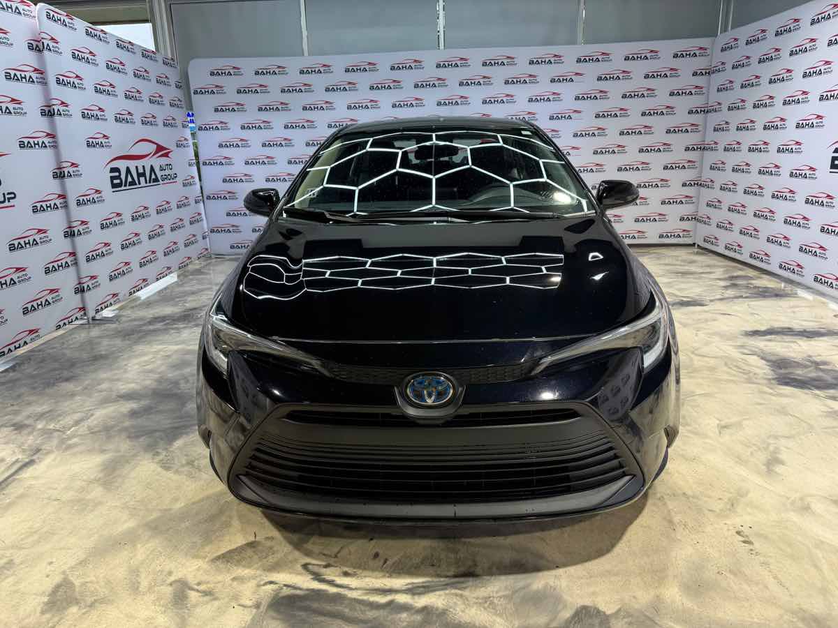 Used 2024 Toyota Corolla LE AWD/4WD image 3