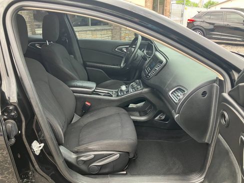 Used 2015 Chrysler 200 Limited w/ Convenience Group FWD image 14