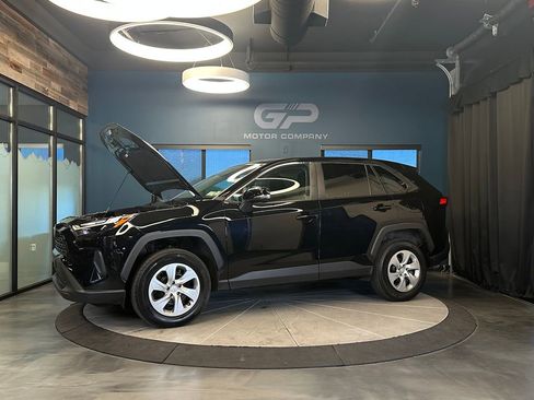 Used 2023 Toyota RAV4 LE AWD/4WD image 24