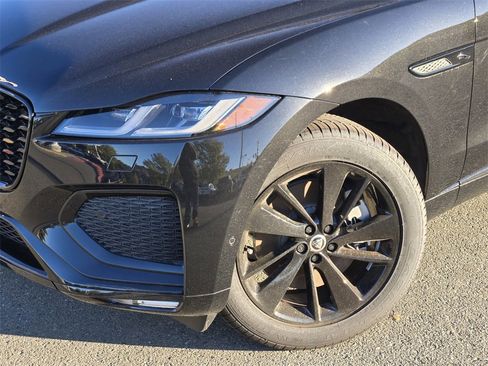 New 2026 Jaguar F-PACE R-Dynamic S image 6
