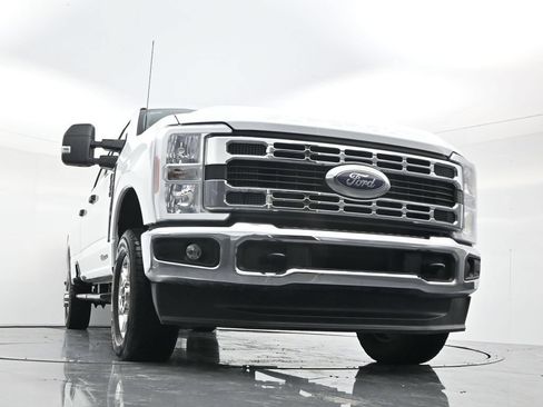 Used 2025 Ford F350 XLT AWD/4WD image 48