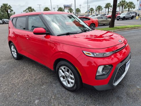 Used 2021 Kia Soul S FWD image 7
