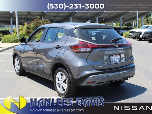 Used 2025 Nissan Kicks Play S FWD image 9