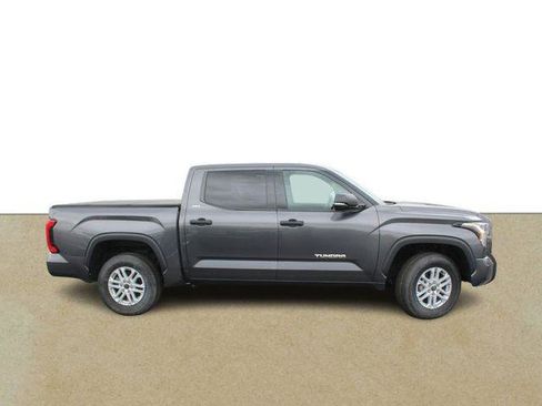 Certified 2022 Toyota Tundra SR5 w/ SR5 Convenience Package AWD/4WD image 2