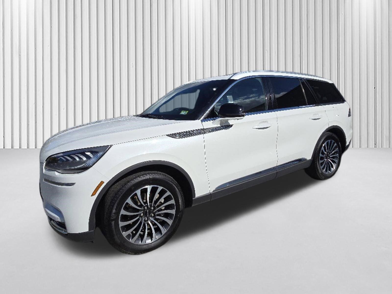 Used 2023 Lincoln Aviator Reserve w/ Elements Package Plus AWD/4WD image 1