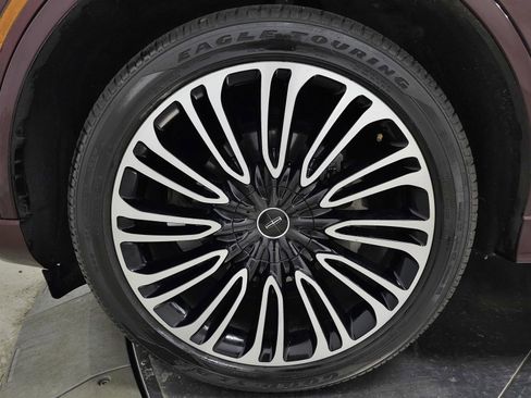 Used 2021 Lincoln Aviator Black Label AWD/4WD image 14