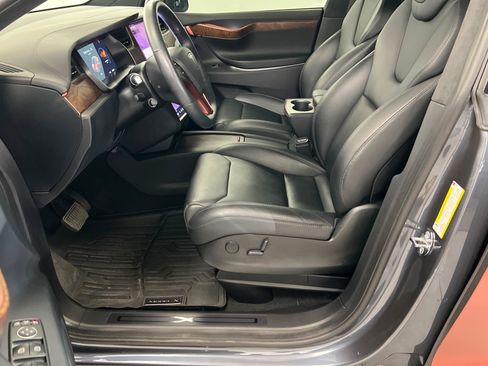Used 2019 Tesla Model X 100D AWD/4WD image 19